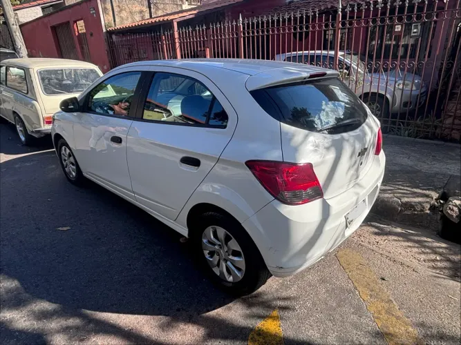 Chevrolet Onix JOY Hatch 1.0 8V Flex Mec. 4P 2019