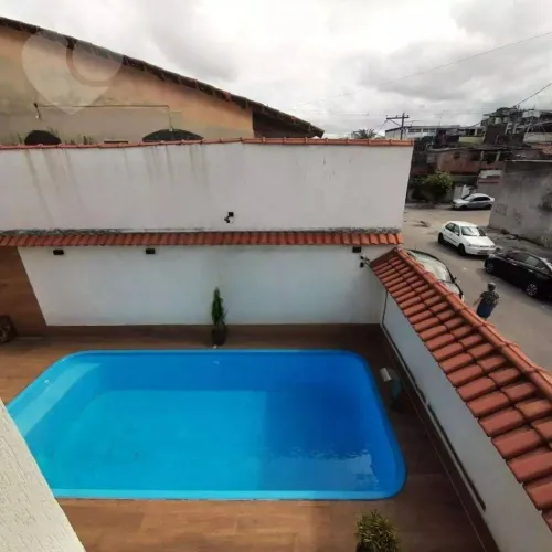 Excelente Casa com 3 dormitórios no Trindade à venda, 382 m², de área construída, em terre
