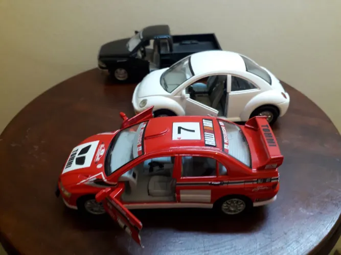 MINIATURA CARROS 1:32