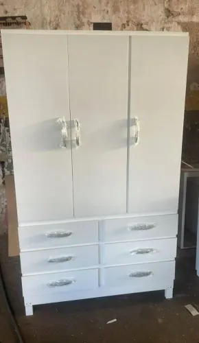 Guarda roupa solteirão 3 portas