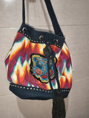 Bolsa Zara Saco Estampa Étnica Bordada com Pedrarias - Transversal