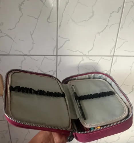 Estojo kipling 100 pens