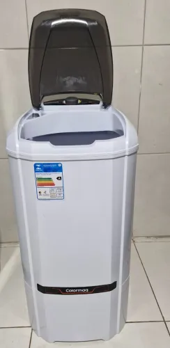 Tanquinho de lavar roupa