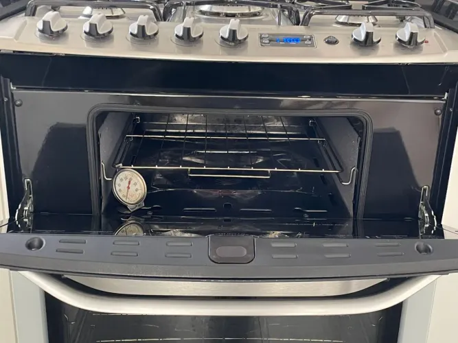 Fogão Eletrolutx 5 bocas duplo forno com Grill