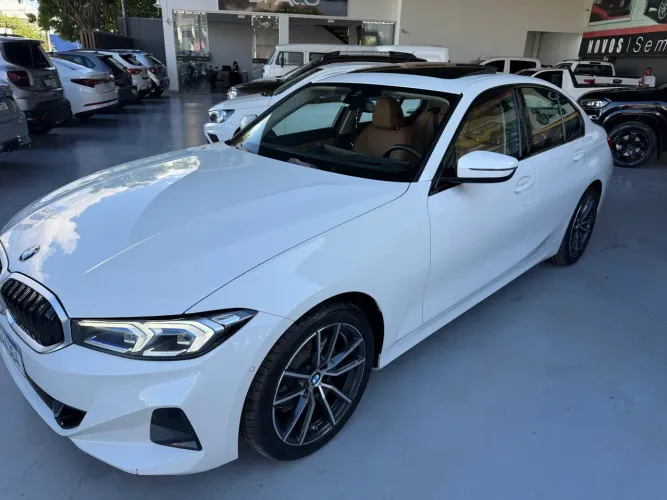BMW 320I A Modern/sport TB 2.0/a.flex 16V 4P 2024