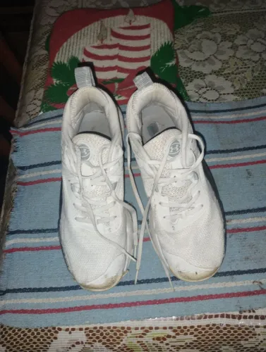 Vendo um sapato under Armour número 41