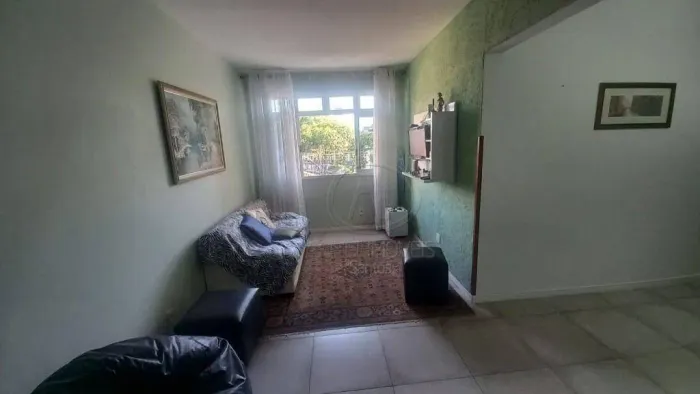 Apartamento em santos no Embaré com 2 dormits +wc elevador para venda ou locação