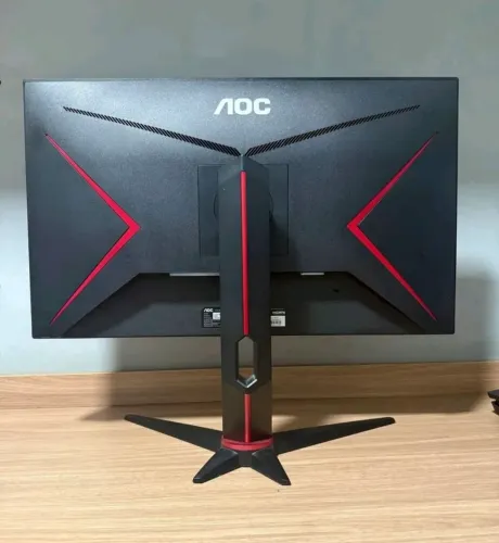 Monitor AOC hero