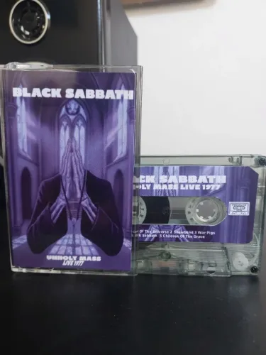 Black Sabbath - Unholy Mass Live 1977 fita K7