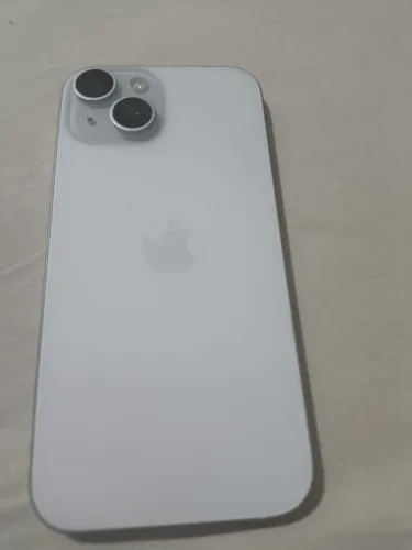 iPhone 15 novo - relíquia