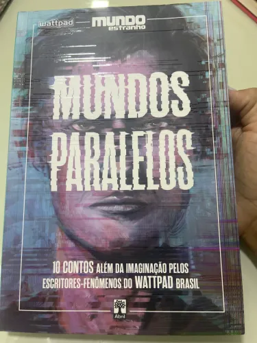 Livro Mundos Paralelos - Mundo estranho