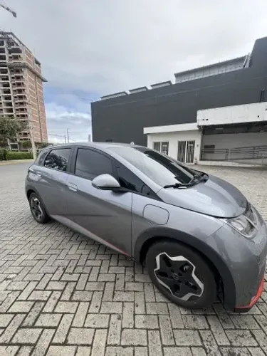 BYD Dolphin EV (Elétrico) 2025