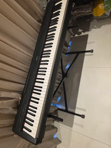 Vendo piano yamaha p95