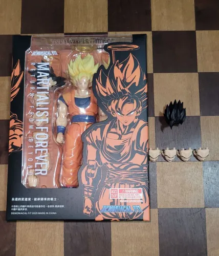 GOKU SUPER SAIYAJIN DEMONIACAL FIT + CABEÇA Gohan Bandai
