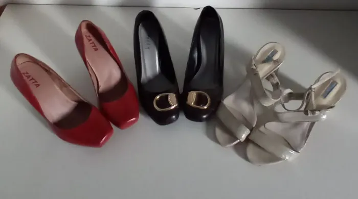 Kit com 2 Sapatos Feminino e 1 Sandália com Salto - 34/35