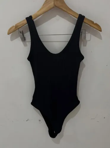 Body Preto RIACHUELO