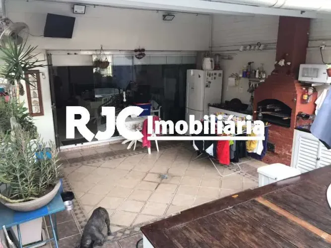 Cobertura duplex para venda possui 130 metros quadrados com 3 quartos