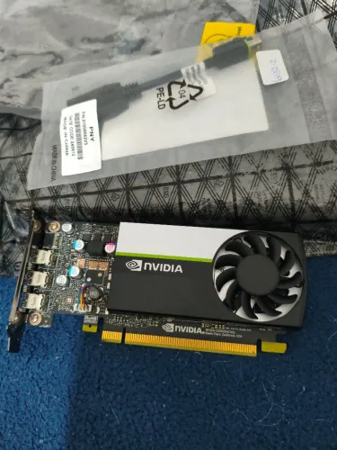 GPU NVidia t400 4gb gddr6 
