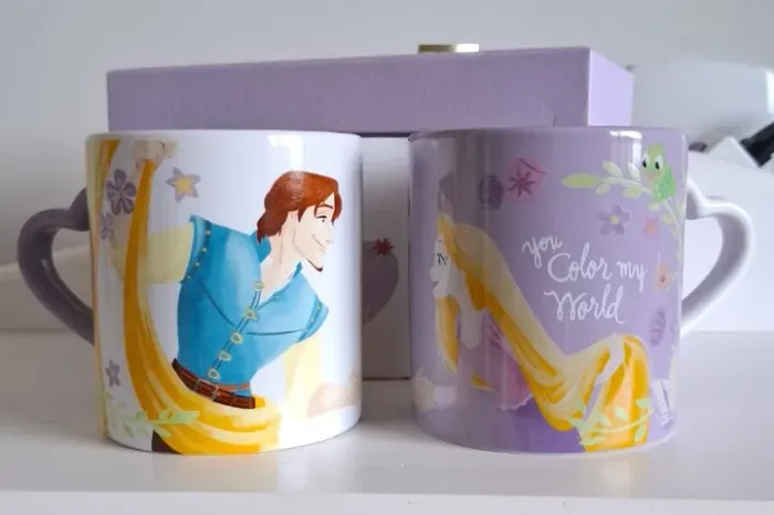 Canecas Rapunzel e Flynn importadas da Disney Japão