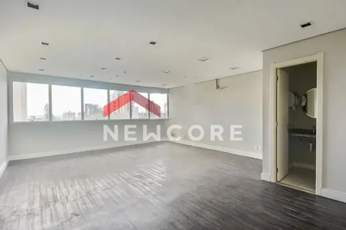 Sala comercial em Avenida Cristóvão Colombo - Higienópolis - Porto Alegre/RS