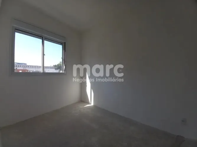 Apartamento Studio com 24m² na Liberdade na região central, com 1 banheiro e cozinha. Cond