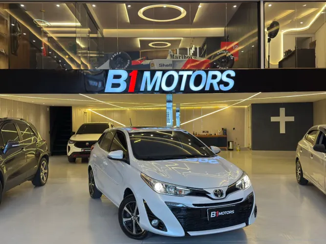 Toyota Yaris XLS Connect 1.5 Flex 16V 5P AUT 2022