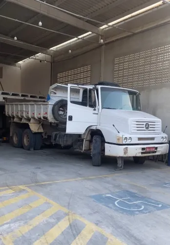VAGA PARA MOTORISTA DE CAÇAMBA