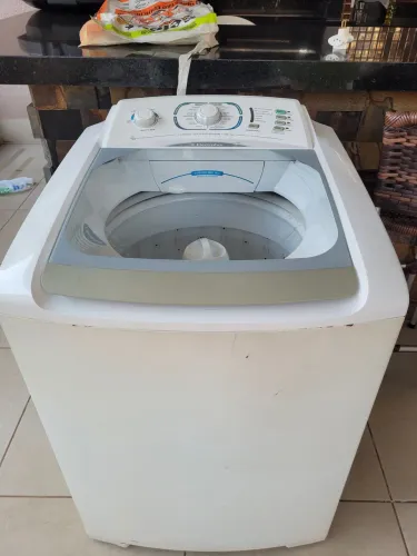 LAVA ROUPAS ELECTROLUX 12 KG