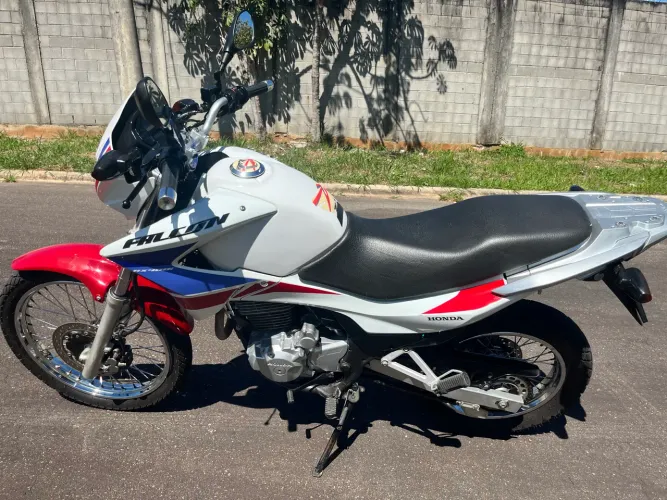 Vendo Honda NX 400i Falcon - 2015