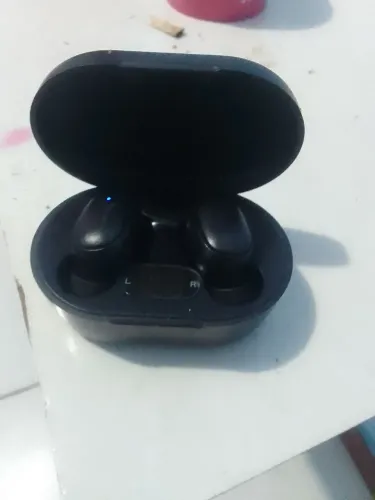 Fone de ouvido via blutof
