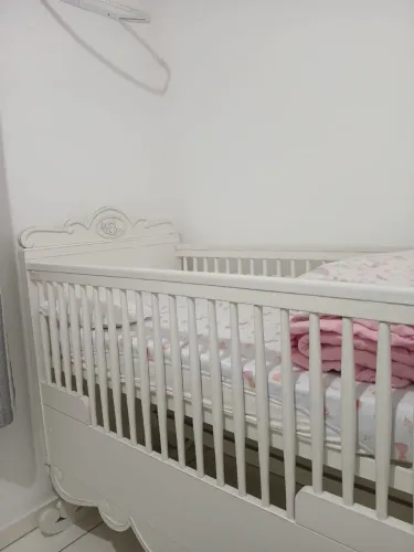 BERÇO PARA BEBÊ DE MADEIRA