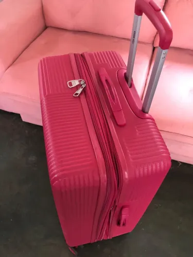 Mala de viagem 23kg porão rodinhas rosa case Steve Madden