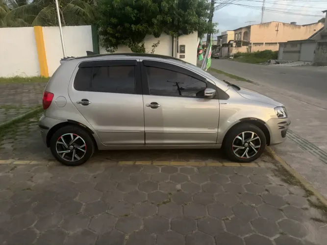 Volkswagen Fox 1.6 MI I Motion Total Flex 8V 5P 2013