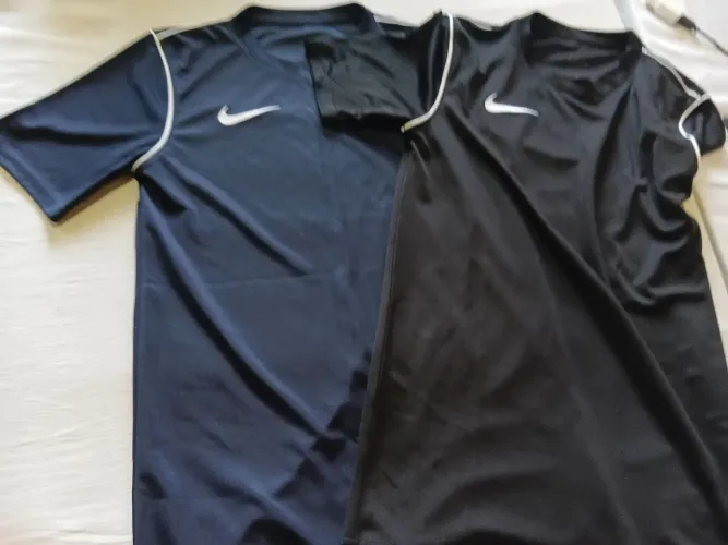 2 camisas nike dri fit preta e azul marinho