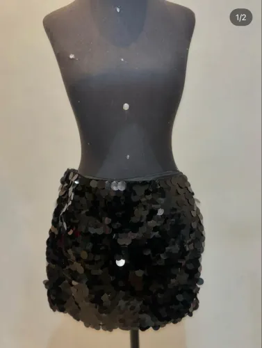 mini saia paetê pastilha preto