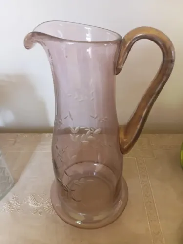 Jarra de Vidro (peça antiga)