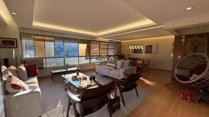Apartamento com copa e elevador à venda no Rio de Janeiro Leblon REF: IPAP4405