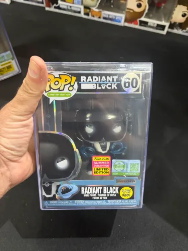 Funko pop Edição limitada, exclusiva da SDCC, Radiant Black, glow in the dark, original