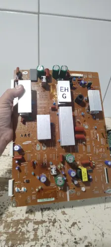 Placa Ysus tv Samsung PL51E450 usada veja