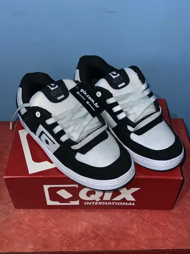 Tênis skate Qix 42 na caixa novo zero 