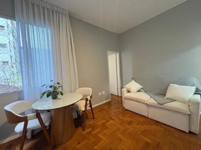 Apartamento para aluguel possui 39 metros quadrados com 1 quarto