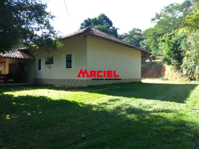 Chácara em Paraibuna