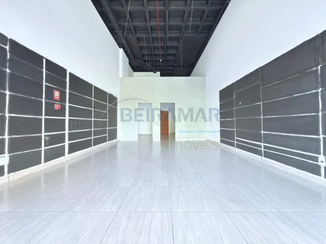Espaço Premium Para Encantar Seus Clientes| Loja Espaçosa Com 63,88m²