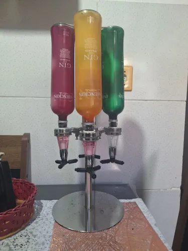 Dispenser dosador de bebidas .