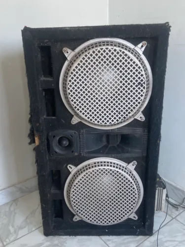 Caixa de som - 450W