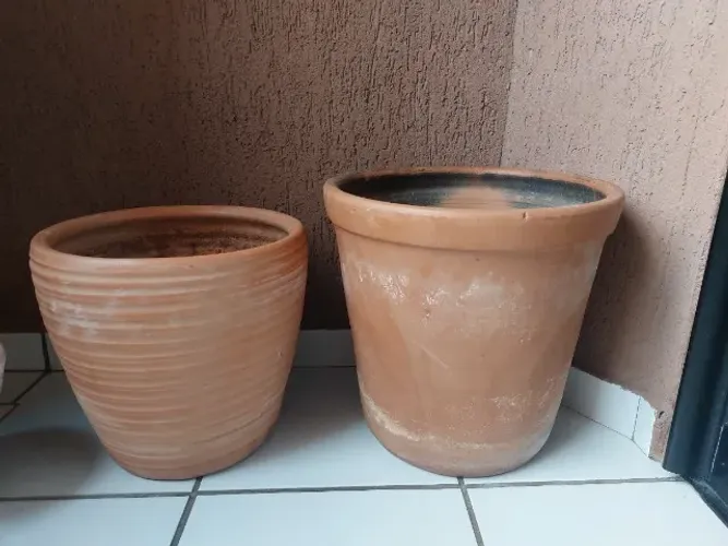Vaso cerâmica - R$ 30,00 cada