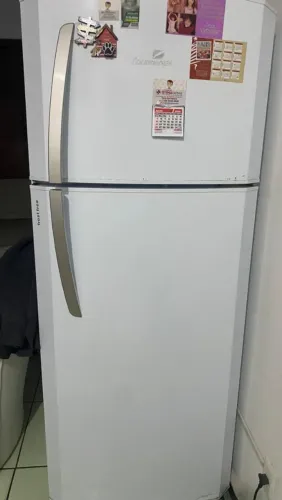 Geladeira front free continental