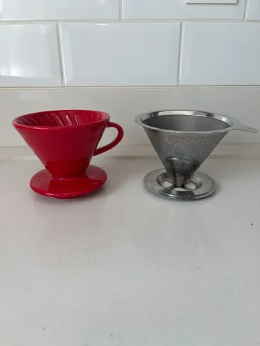 Kit V60 Hario - 2 Porta Filtros + Jarra
