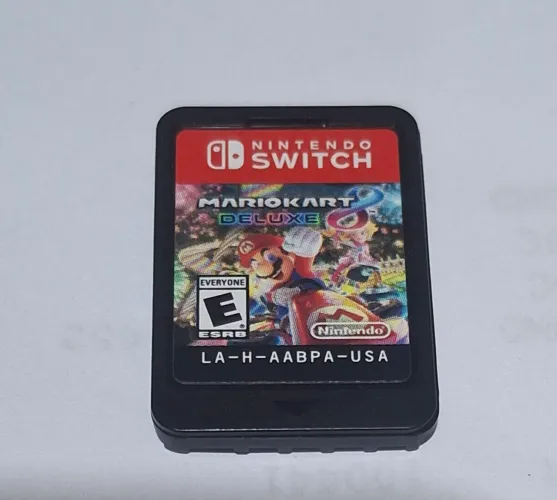 Mario Kart 8 Deluxe Nintendo Switch excelente estado