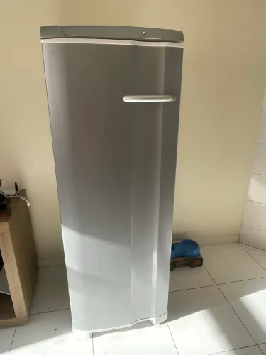 Vendo Freezer Vertical